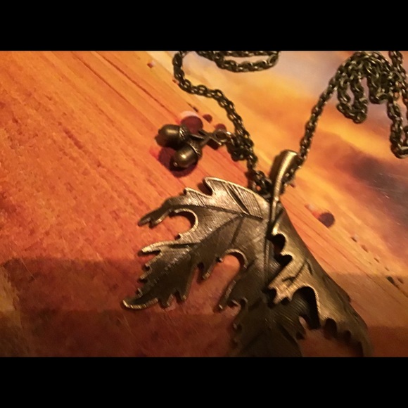 Bronze fall autumn leaf acorns necklace pendant handmade Thanksgiving - Picture 4 of 13